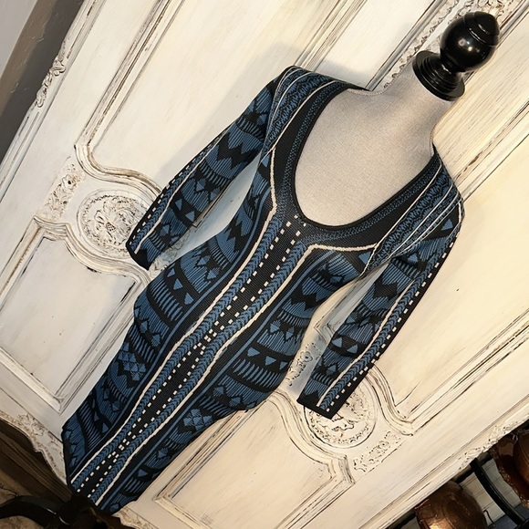 Jealous Tomato Geo Graphic Long Sleeve Deep V Neck Body con Knit Dress Size S - Picture 3 of 11